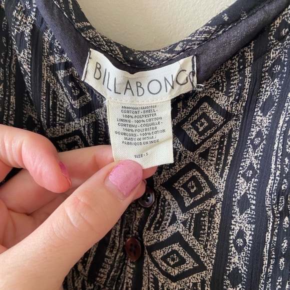 BILLABONG Bohemian Style Aztec Print Ruffle Trim Hem Mini Dress Size Small - Picture 11 of 14